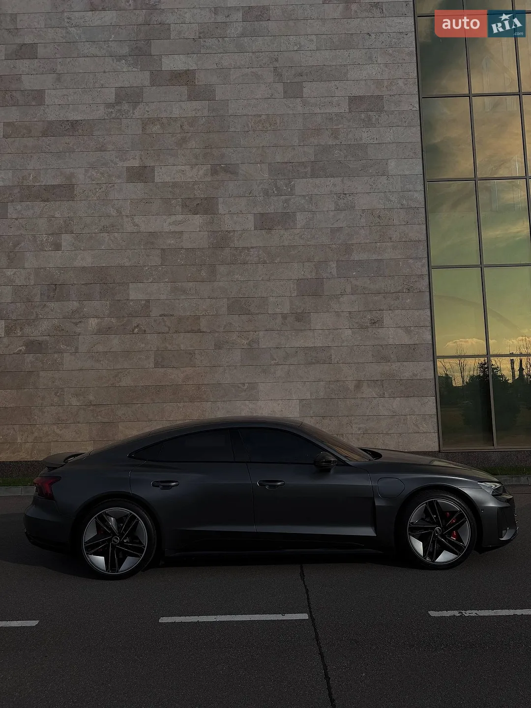 2021 Audi RS e-tron GT - мініатюра 3