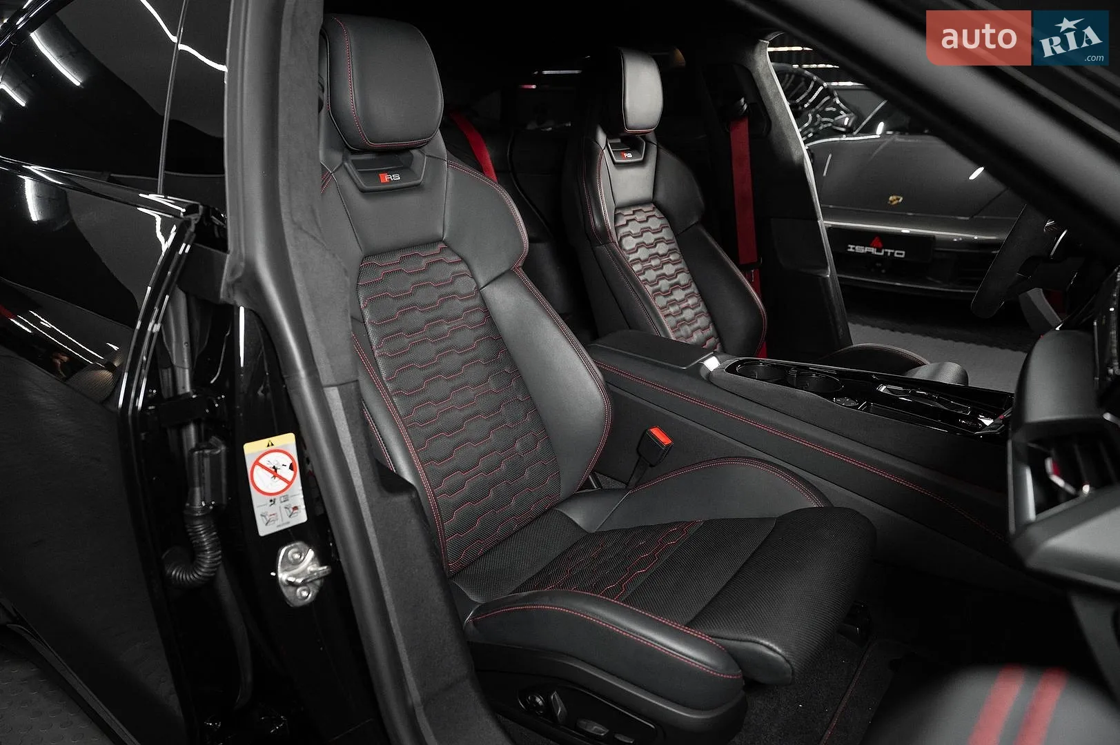 2024 Audi RS e-tron GT - мініатюра 23