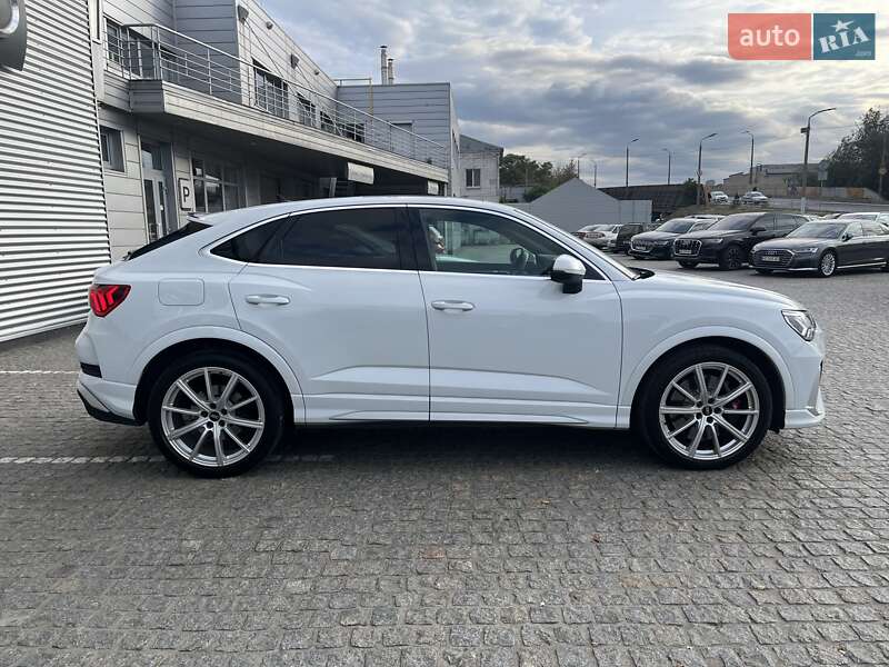 Внедорожник / Кроссовер Audi RS Q3 Sportback 2021 в Днепре