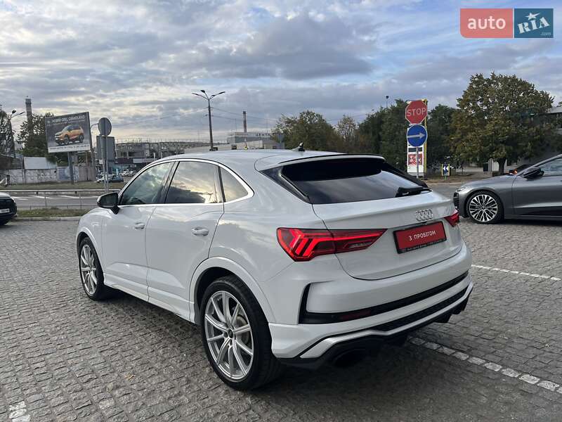 Внедорожник / Кроссовер Audi RS Q3 Sportback 2021 в Днепре
