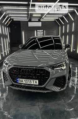 Внедорожник / Кроссовер Audi RS Q3 2021 в Киеве