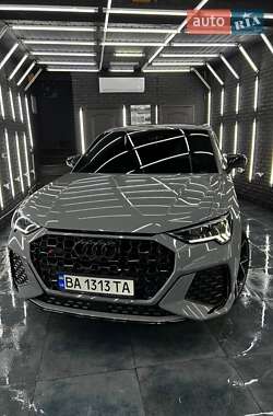 Позашляховик / Кросовер Audi RS Q3 2021 в 