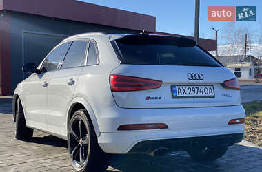 Позашляховик / Кросовер Audi RS Q3 2014 в 