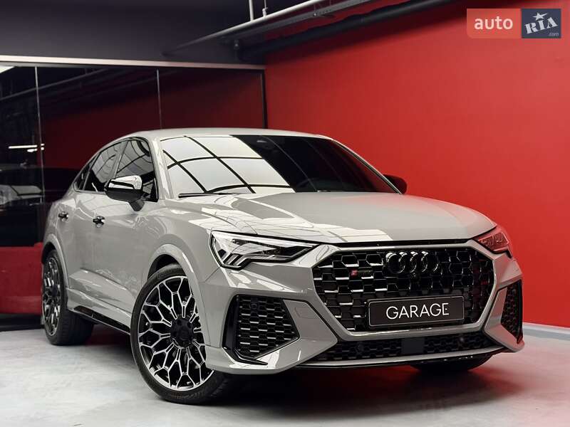 Позашляховик / Кросовер Audi RS Q3 2023 в Києві