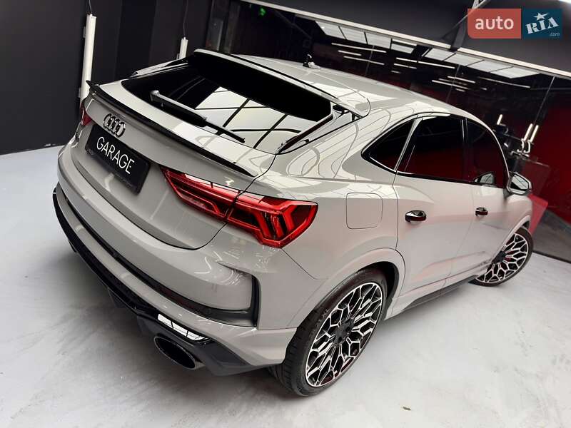 Позашляховик / Кросовер Audi RS Q3 2023 в Києві