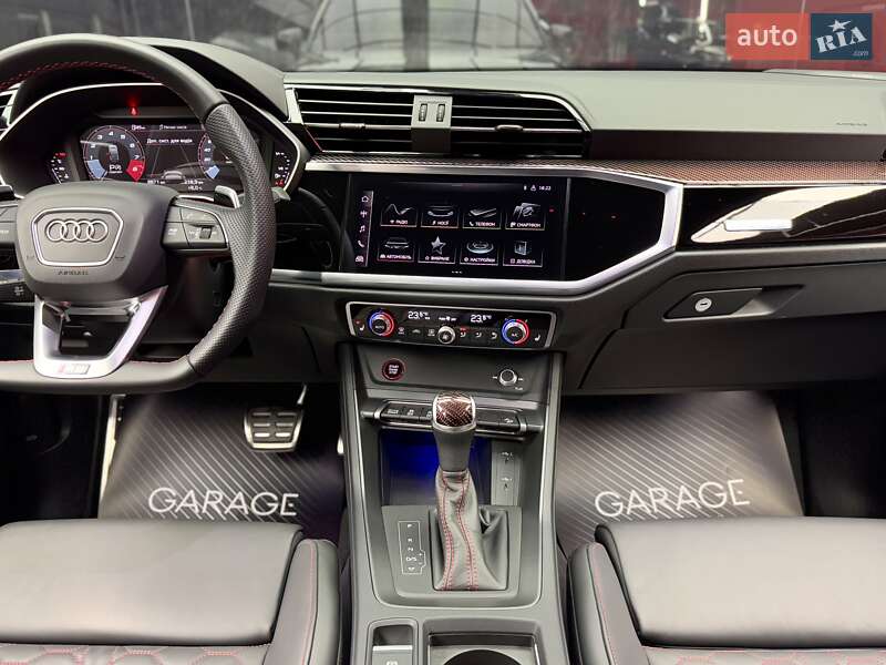 Позашляховик / Кросовер Audi RS Q3 2023 в Києві
