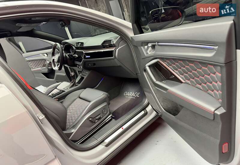 Позашляховик / Кросовер Audi RS Q3 2023 в Києві