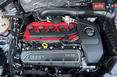 Внедорожник / Кроссовер Audi RS Q3 2016 в 