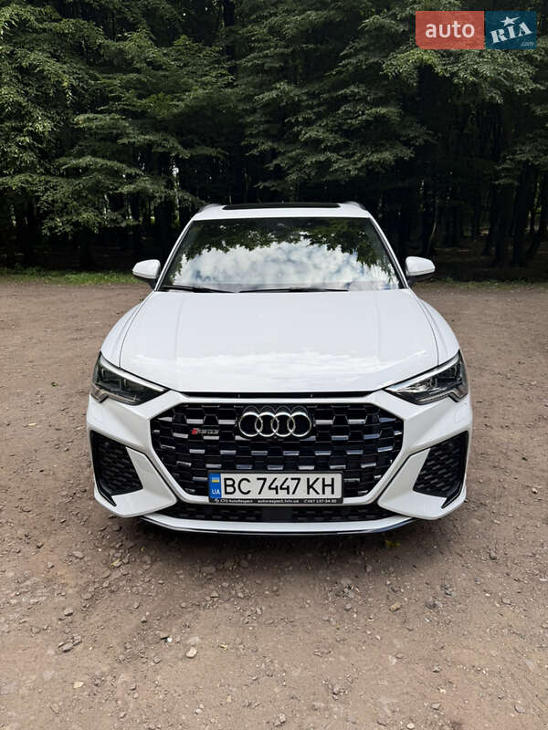 Внедорожник / Кроссовер Audi RS Q3 2019 в 