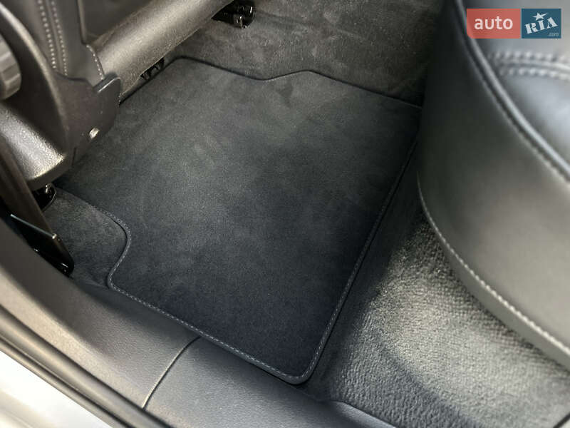 Внедорожник / Кроссовер Audi RS Q3 2016 в Луцке