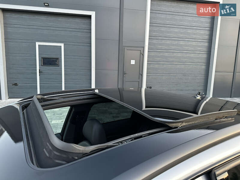 Внедорожник / Кроссовер Audi RS Q3 2016 в Луцке