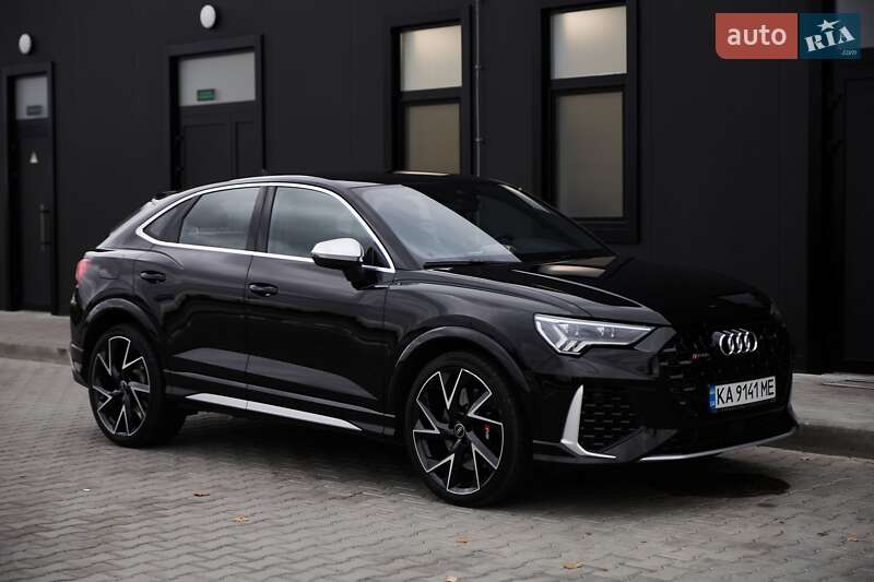 Позашляховик / Кросовер Audi RS Q3 2024 в Києві
