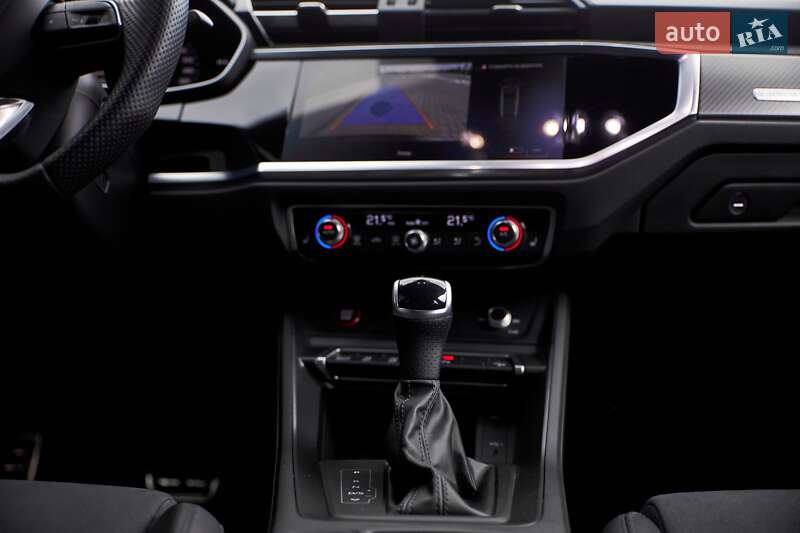 Позашляховик / Кросовер Audi RS Q3 2024 в Києві