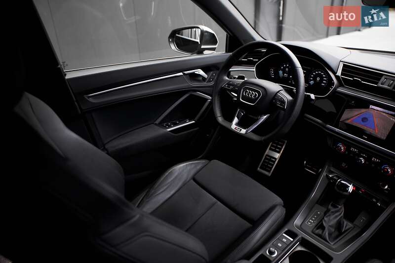 Позашляховик / Кросовер Audi RS Q3 2024 в Києві