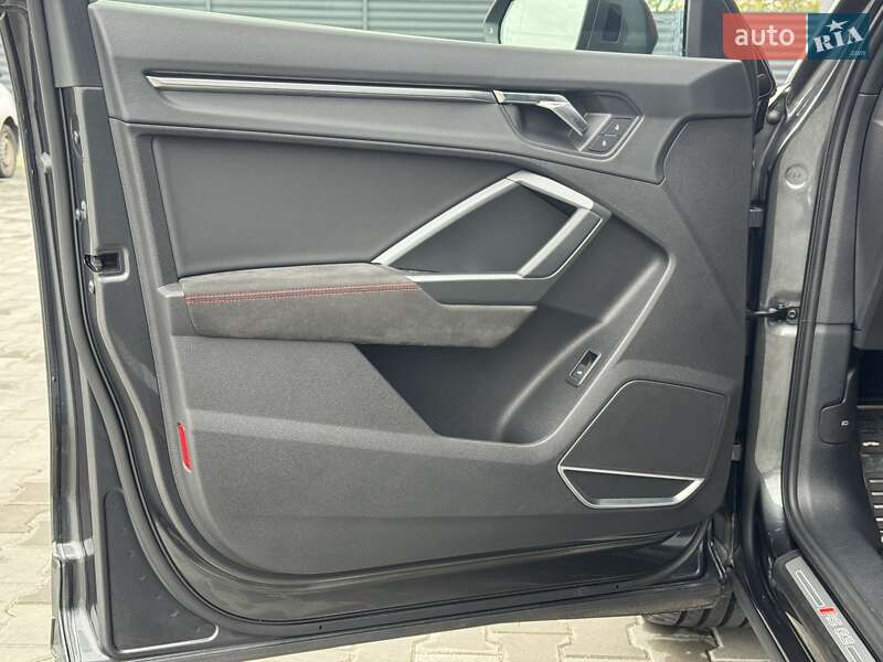 Внедорожник / Кроссовер Audi RS Q3 2021 в Луцке фото 16 Внедорожник / Кроссовер Audi RS Q3 2021 в Луцке