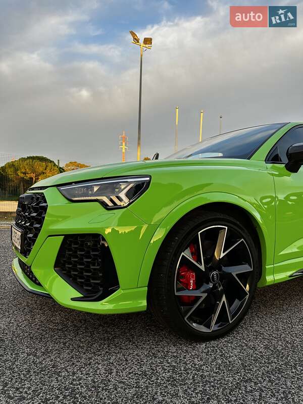 Внедорожник / Кроссовер Audi RS Q3 2021 в Киеве фото 40 Внедорожник / Кроссовер Audi RS Q3 2021 в Киеве