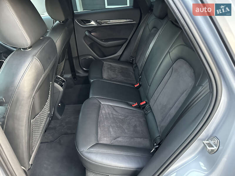 Внедорожник / Кроссовер Audi RS Q3 2016 в Луцке