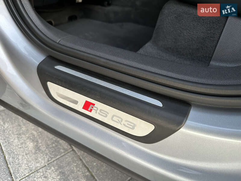 Внедорожник / Кроссовер Audi RS Q3 2016 в Луцке