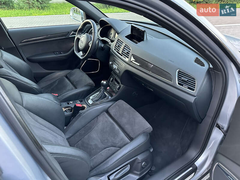 Внедорожник / Кроссовер Audi RS Q3 2016 в Луцке
