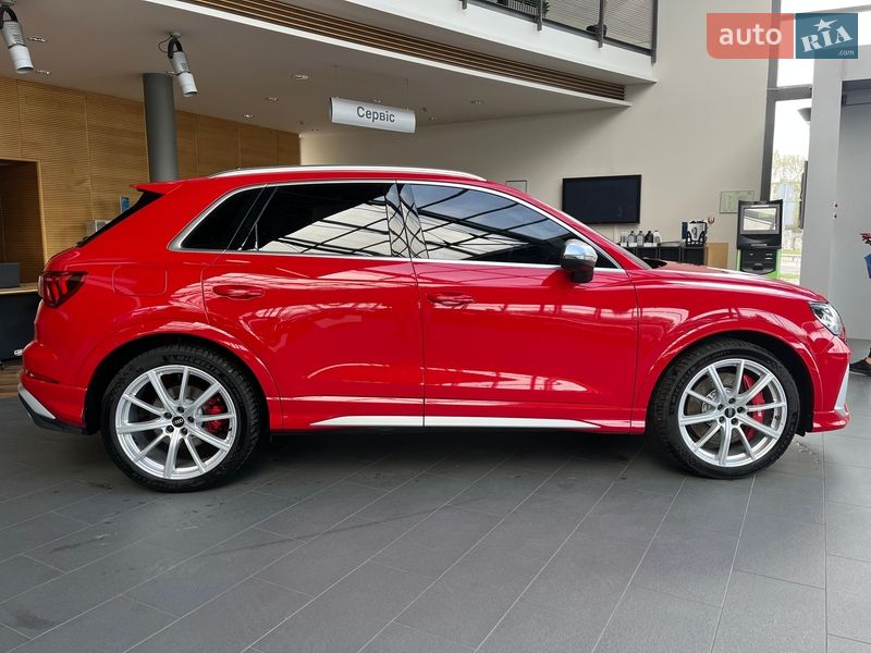 Позашляховик / Кросовер Audi RS Q3 2021 в Дніпрі фото 9 Позашляховик / Кросовер Audi RS Q3 2021 в Дніпрі
