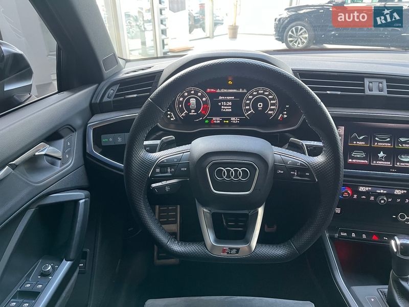 Позашляховик / Кросовер Audi RS Q3 2021 в Дніпрі фото 29 Позашляховик / Кросовер Audi RS Q3 2021 в Дніпрі