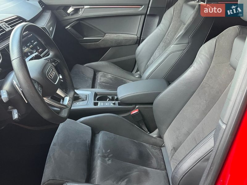 Позашляховик / Кросовер Audi RS Q3 2021 в Дніпрі фото 32 Позашляховик / Кросовер Audi RS Q3 2021 в Дніпрі