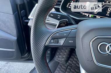 Внедорожник / Кроссовер Audi RS Q8 2021 в 