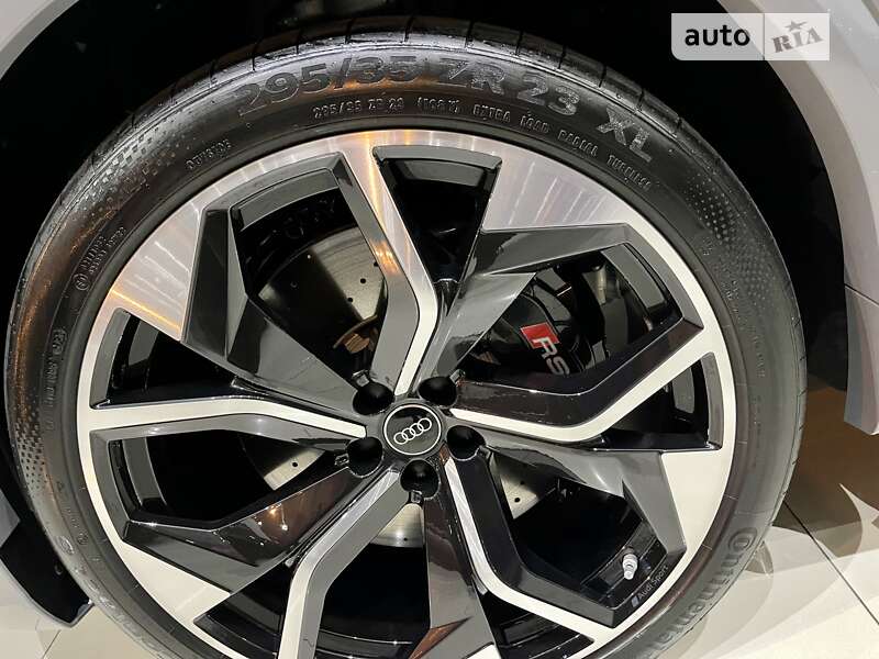 Внедорожник / Кроссовер Audi RS Q8 2023 в Одессе