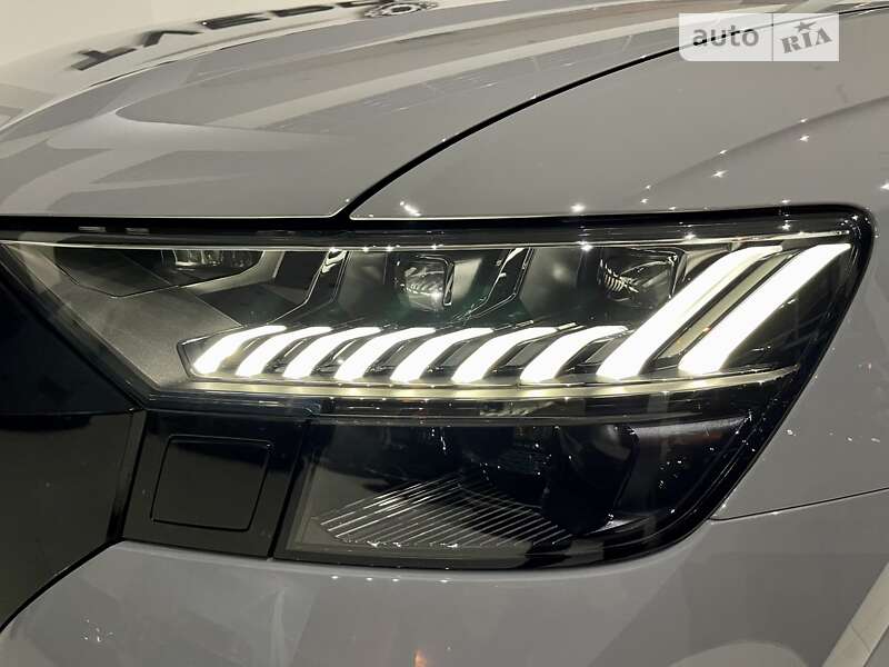 Внедорожник / Кроссовер Audi RS Q8 2023 в Одессе