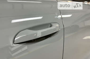 Внедорожник / Кроссовер Audi RS Q8 2022 в 
