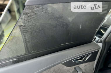 Внедорожник / Кроссовер Audi RS Q8 2022 в 