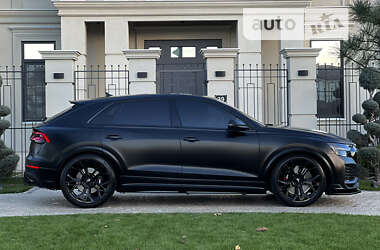 Внедорожник / Кроссовер Audi RS Q8 2021 в 