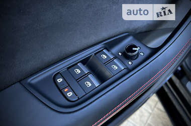 Внедорожник / Кроссовер Audi RS Q8 2021 в 
