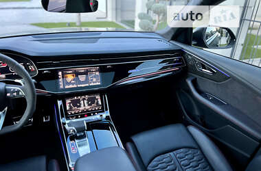 Внедорожник / Кроссовер Audi RS Q8 2021 в 
