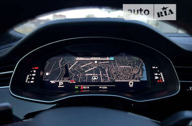 Внедорожник / Кроссовер Audi RS Q8 2021 в 