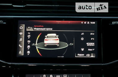 Внедорожник / Кроссовер Audi RS Q8 2021 в 