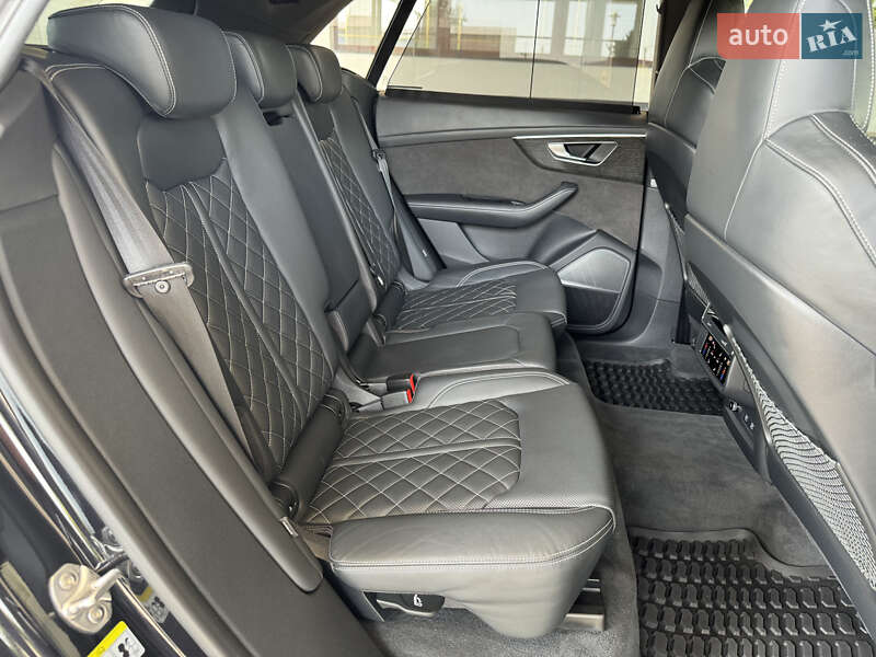 Позашляховик / Кросовер Audi RS Q8 2021 в Львові