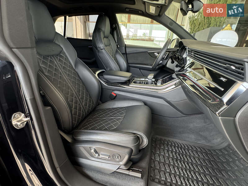 Позашляховик / Кросовер Audi RS Q8 2021 в Львові