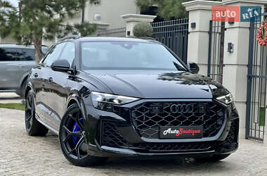 Позашляховик / Кросовер Audi RS Q8 2024 в 