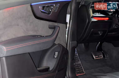 Внедорожник / Кроссовер Audi RS Q8 2021 в 