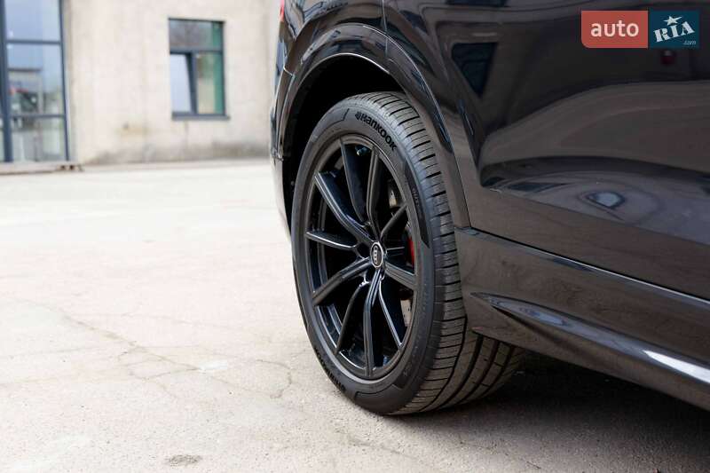 Внедорожник / Кроссовер Audi RS Q8 2021 в Днепре