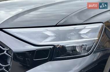 Позашляховик / Кросовер Audi RS Q8 2025 в 