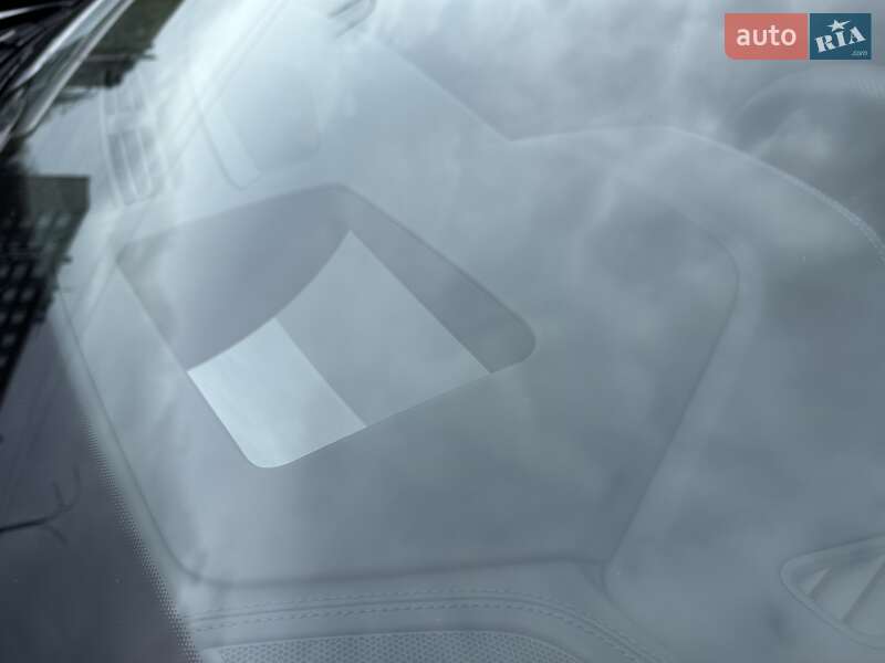 Внедорожник / Кроссовер Audi RS Q8 2025 в Киеве