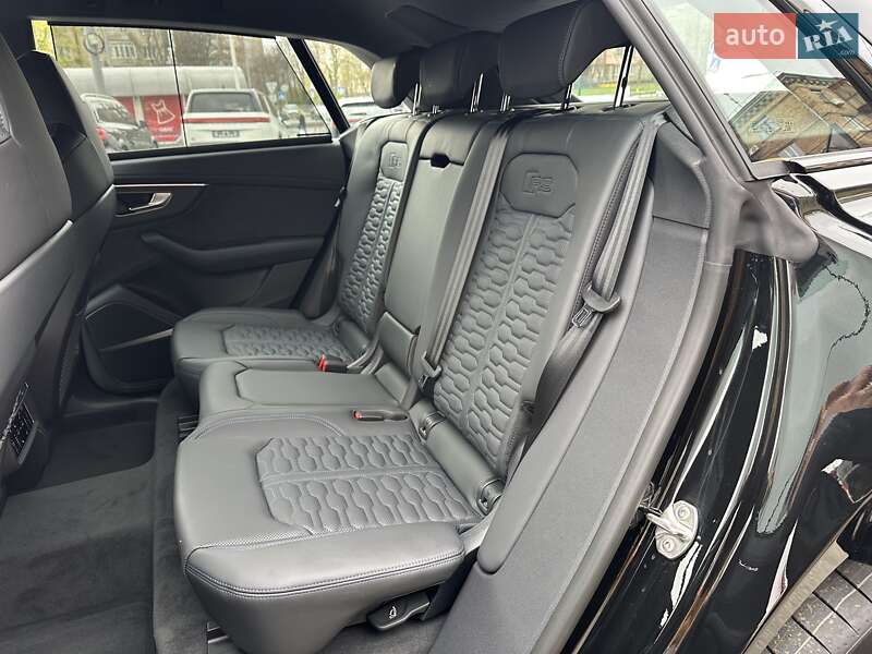 Внедорожник / Кроссовер Audi RS Q8 2025 в Киеве