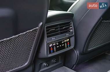 Внедорожник / Кроссовер Audi RS Q8 2023 в 