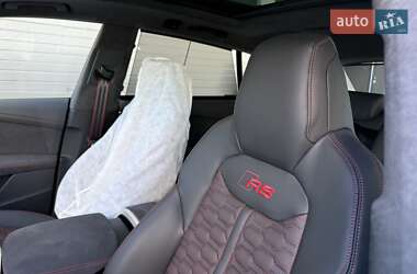 Внедорожник / Кроссовер Audi RS Q8 2025 в 