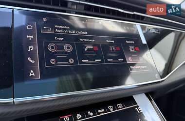 Внедорожник / Кроссовер Audi RS Q8 2025 в 