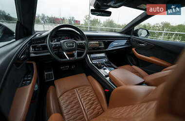 Внедорожник / Кроссовер Audi RS Q8 2020 в 