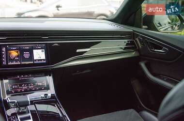 Внедорожник / Кроссовер Audi RS Q8 2023 в 
