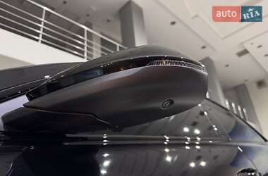 Внедорожник / Кроссовер Audi RS Q8 2024 в 